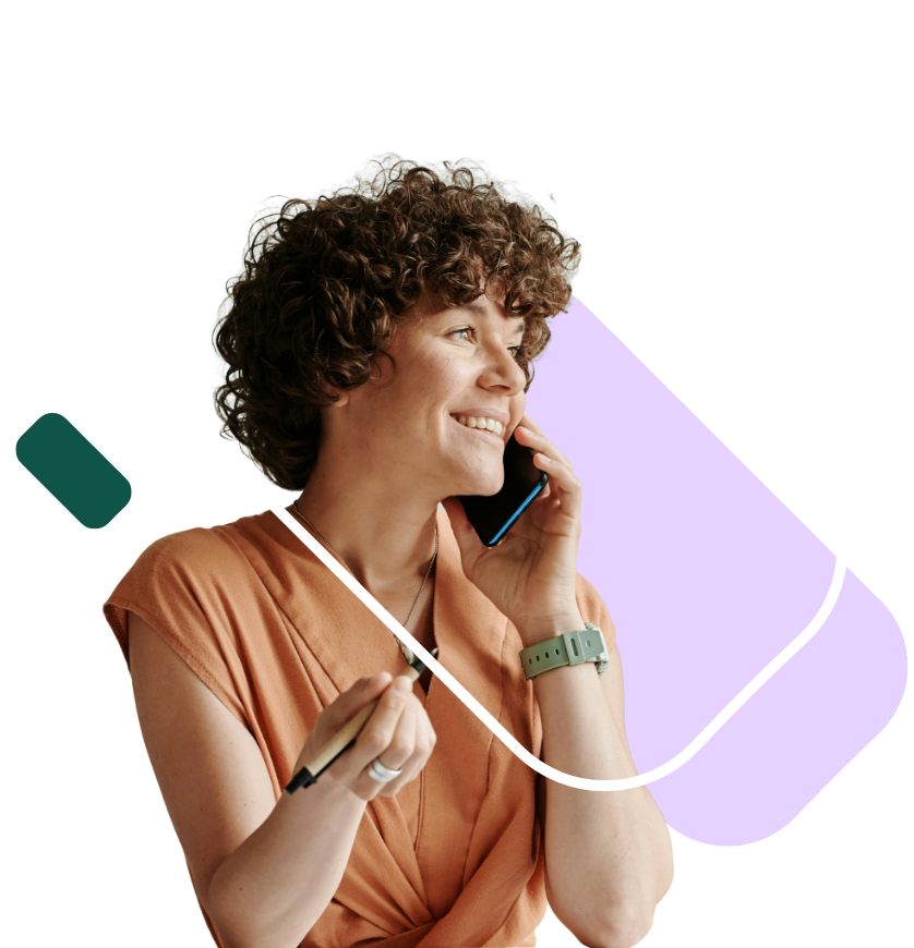 Profesional en llamada; invitación al Programa de Pioneros Cellentia